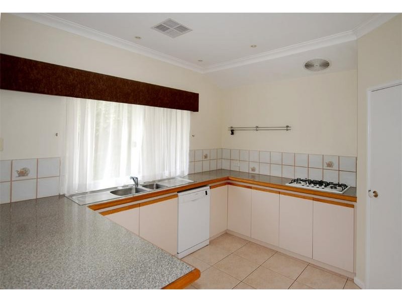 11 Long Beach Promenade, Mindarie WA 6030