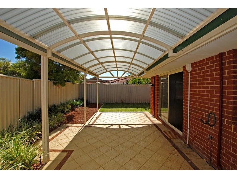 2a Somerset Rise, Kardinya WA 6163