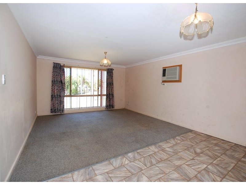28b Shayne Street, Halls Head WA 6210