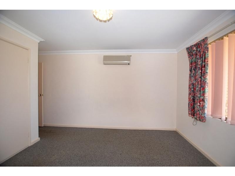 28b Shayne Street, Halls Head WA 6210