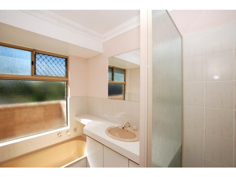 28b Shayne Street, Halls Head WA 6210