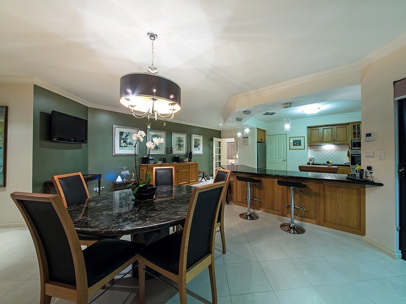 11 Santalum Retreat, Canning Vale WA 6155