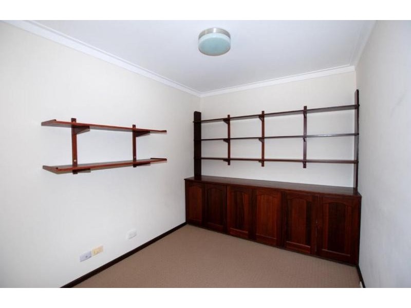 3 Hogarth Way, Bateman WA 6150