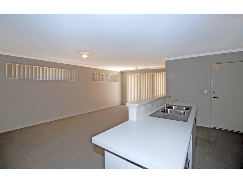 2/7 Waldon Street, Wilson WA 6107