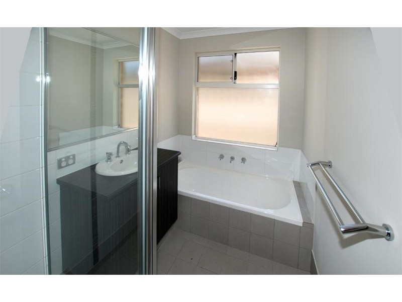 2/7 Waldon Street, Wilson WA 6107