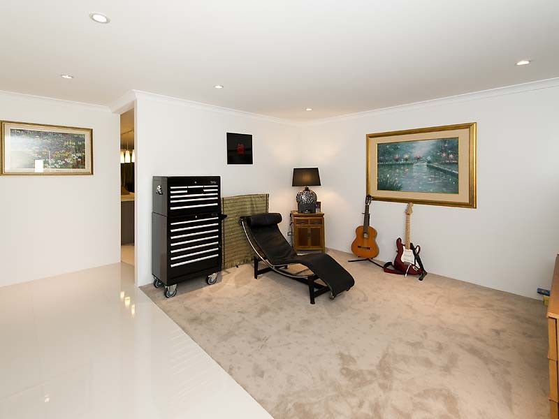 3 Archdale Loop, Piara Waters WA 6112