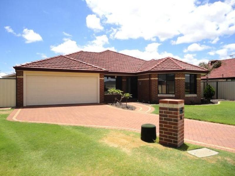 16 Kew Way, Success WA 6164