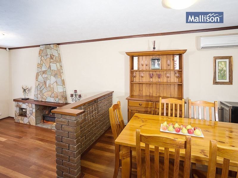 6 Eatts Road, Roleystone WA 6111