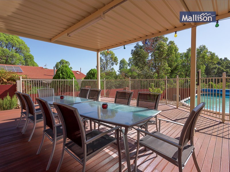 6 Eatts Road, Roleystone WA 6111
