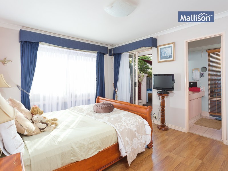 5 Wisteria Place, Thornlie WA 6108