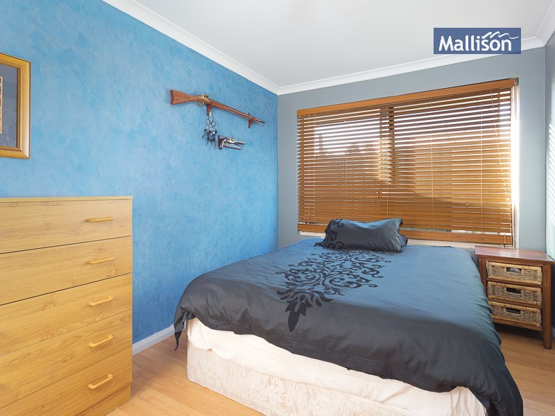 5 Wisteria Place, Thornlie WA 6108