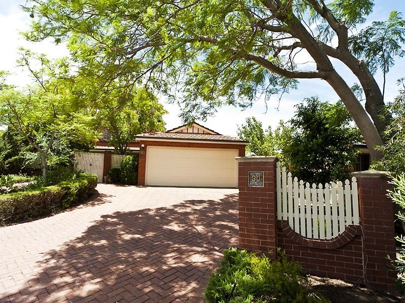 30 Donavon Rise, Murdoch WA 6150