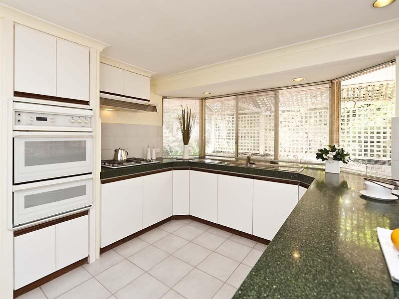 30 Donavon Rise, Murdoch WA 6150