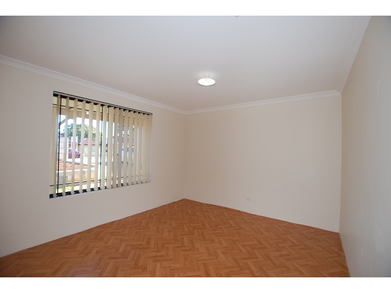 79 Fremantle Road, Gosnells WA 6110