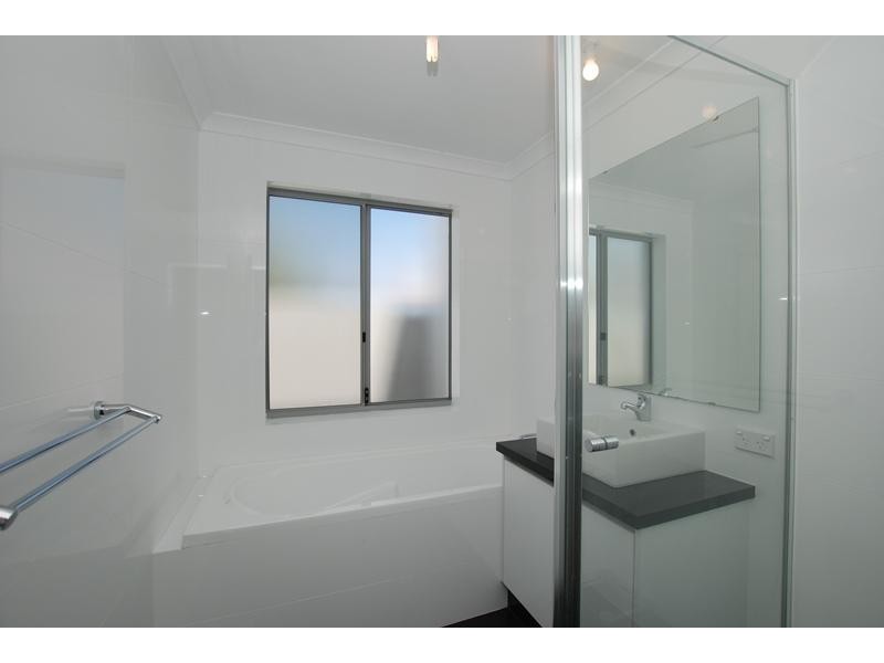 2/307 Rockingham Road, Spearwood WA 6163