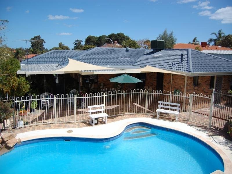 6 Jull Court, Kardinya WA 6163