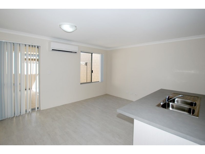 10B Terracina Parkway, Piara Waters WA 6112