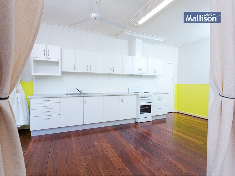 15 Williams Road, Melville WA 6156