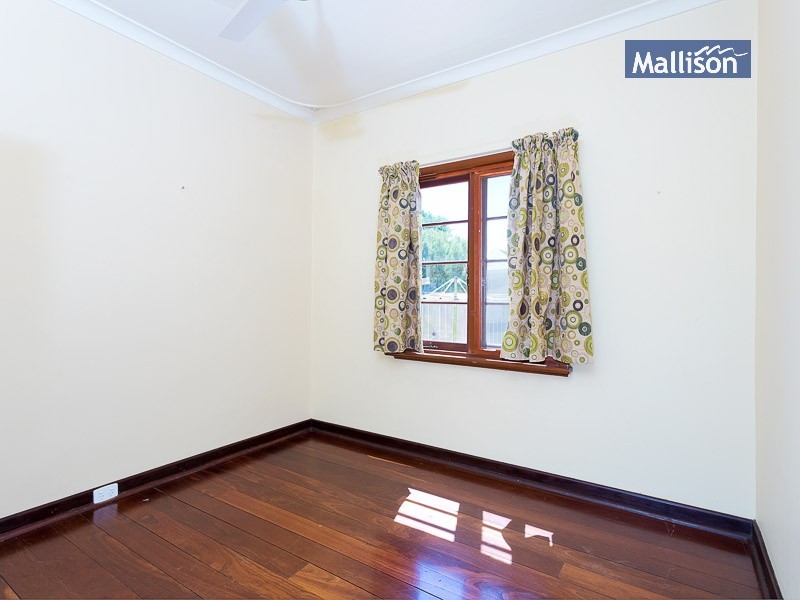 15 Williams Road, Melville WA 6156