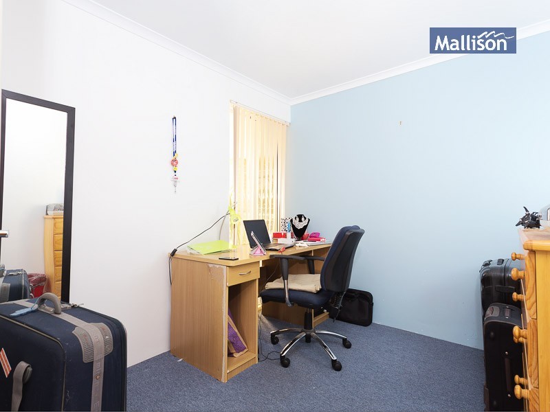32 Salesian Court, Queens Park WA 6107