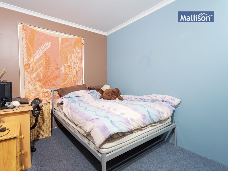 32 Salesian Court, Queens Park WA 6107
