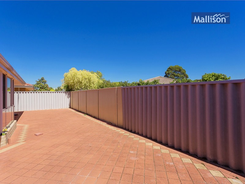 32 Salesian Court, Queens Park WA 6107