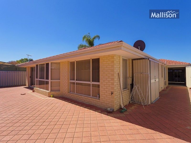 32 Salesian Court, Queens Park WA 6107