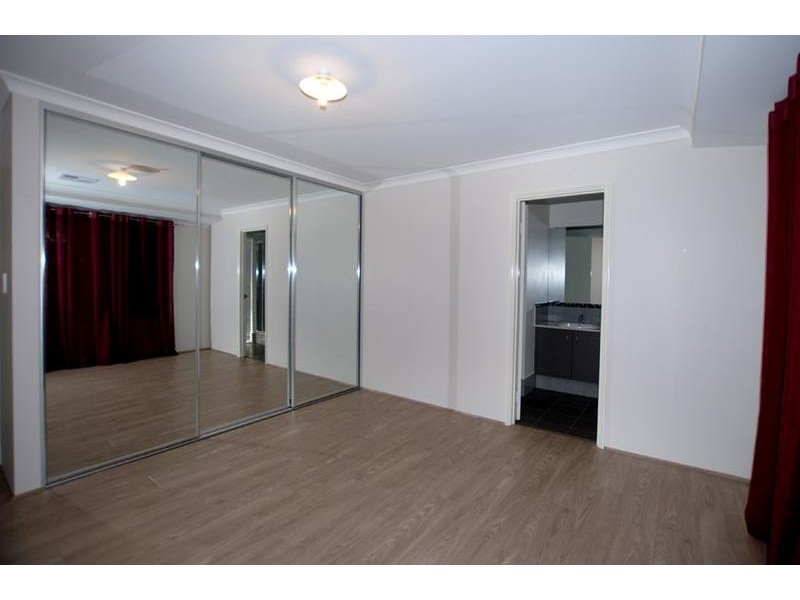 80 Elkhorn Avenue, Southern River WA 6110