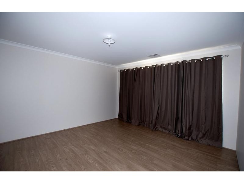 80 Elkhorn Avenue, Southern River WA 6110