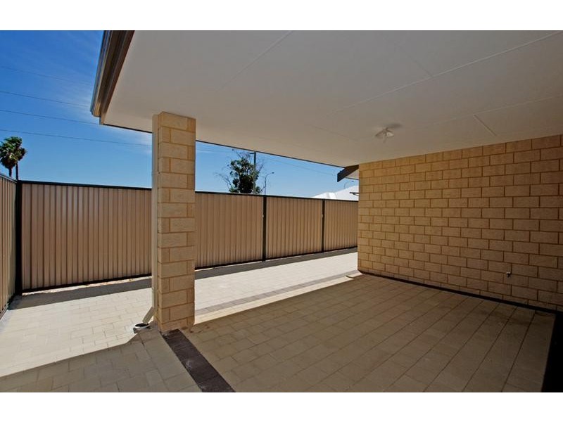 80 Elkhorn Avenue, Southern River WA 6110