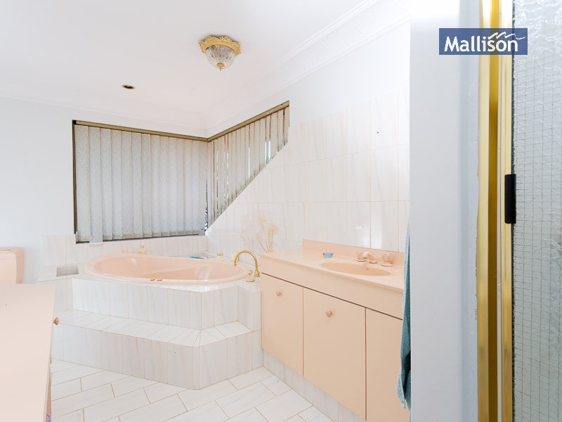 7 Duchart Way, Coogee WA 6166
