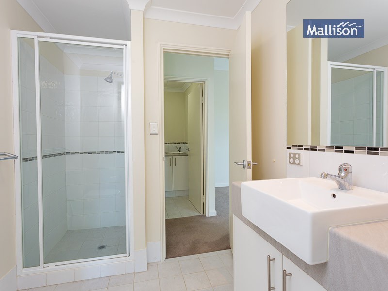 1/35 Malata Crescent, Success WA 6164