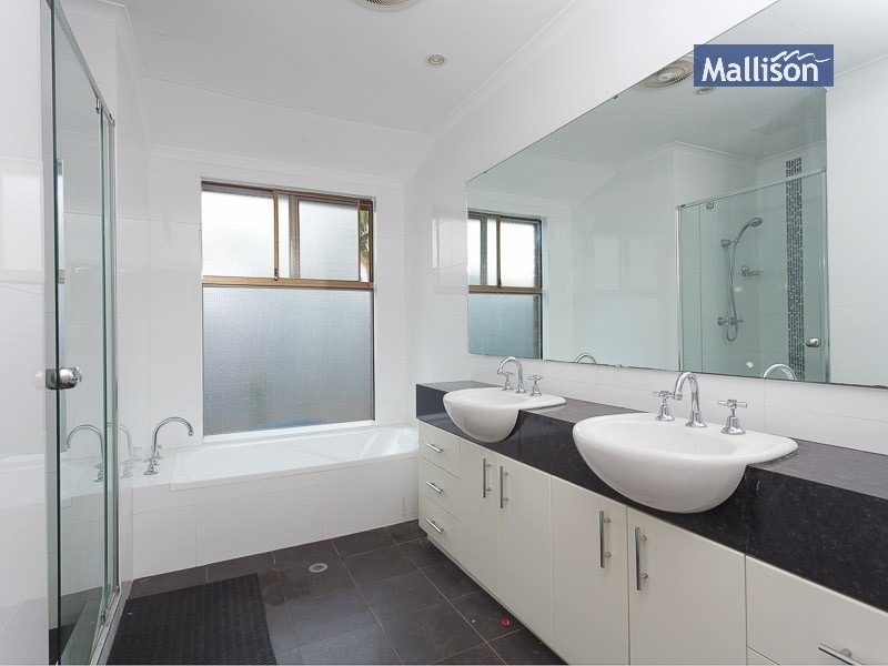 49 Broadhurst Crescent, Bateman WA 6150