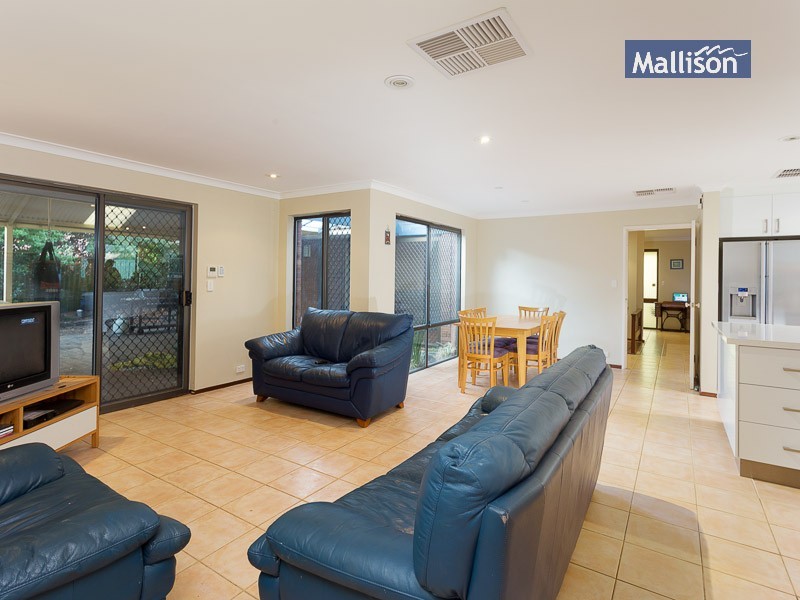 49 Broadhurst Crescent, Bateman WA 6150