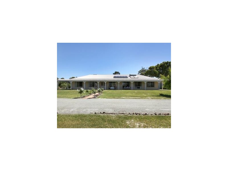 177 Robinson Road, Wandi WA 6167