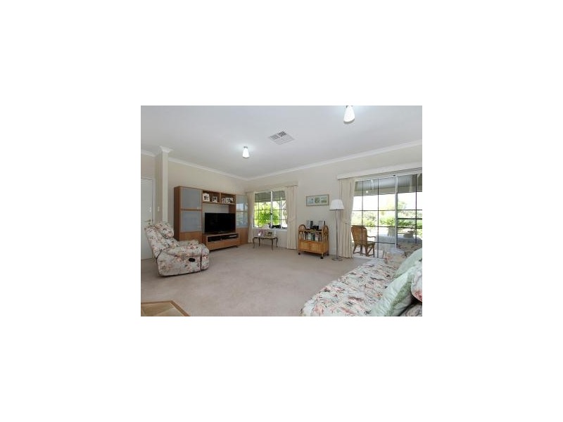 177 Robinson Road, Wandi WA 6167