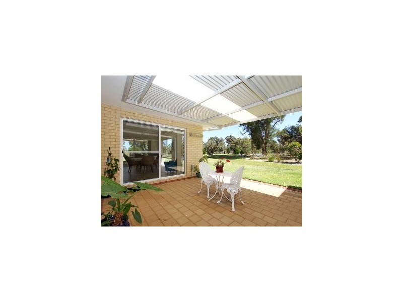 177 Robinson Road, Wandi WA 6167