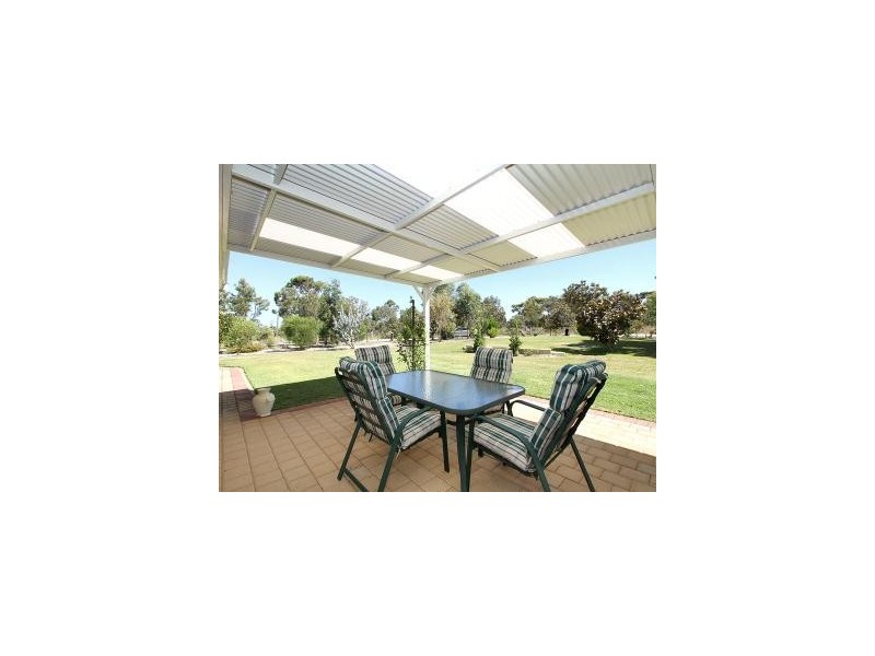 177 Robinson Road, Wandi WA 6167