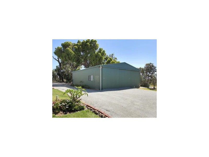 177 Robinson Road, Wandi WA 6167