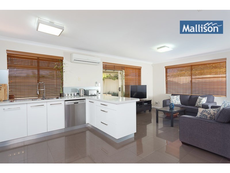 2A Somerset Rise, Kardinya WA 6163