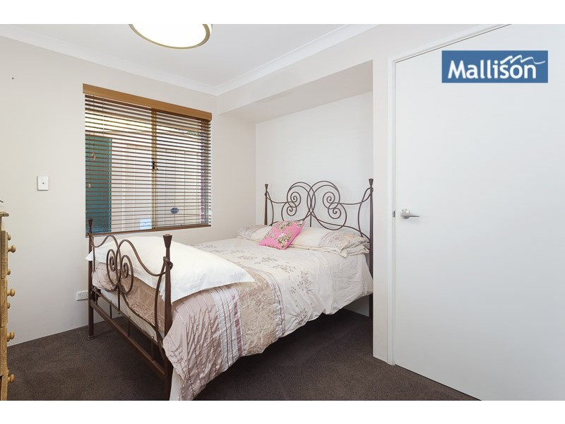 2A Somerset Rise, Kardinya WA 6163