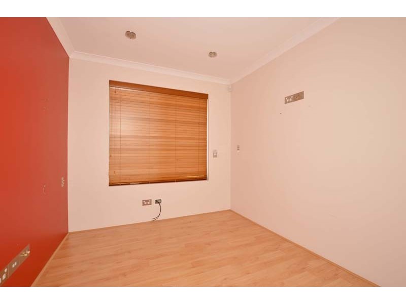 1 Cressida Parkway, Success WA 6164