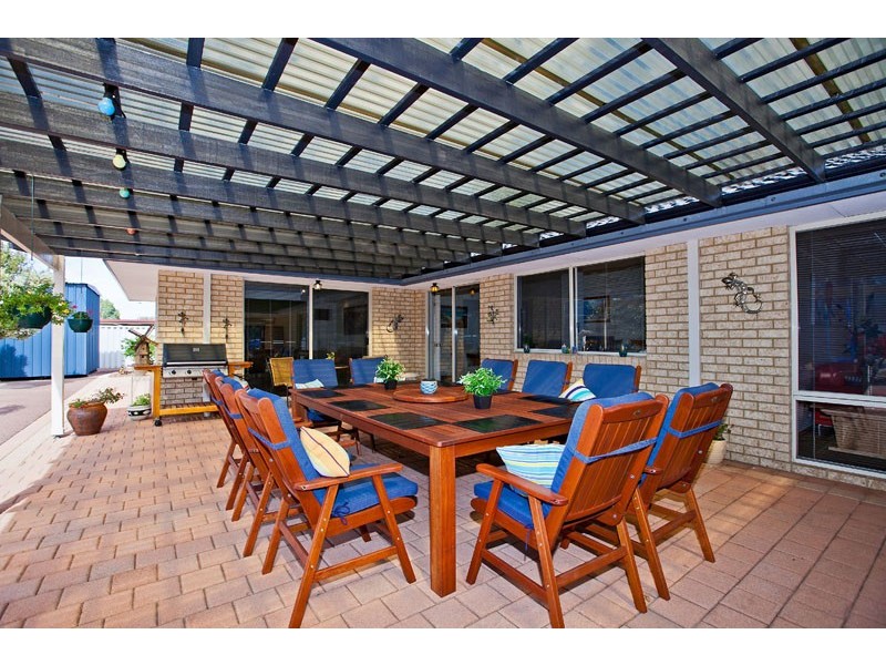 12 Wilfred Road, Canning Vale WA 6155