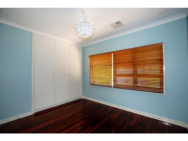 124 Cordelia Avenue, Coolbellup WA 6163