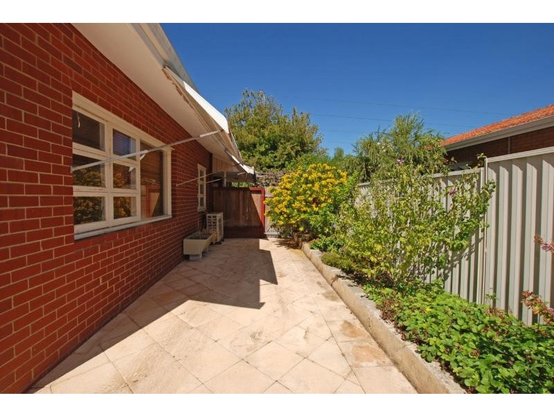 124 Cordelia Avenue, Coolbellup WA 6163