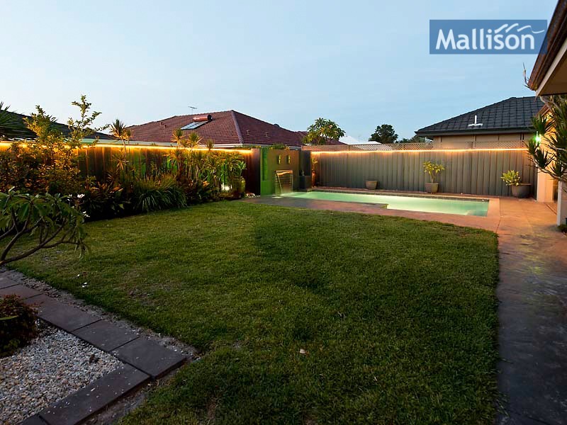 25 Dunbar Way, Canning Vale WA 6155