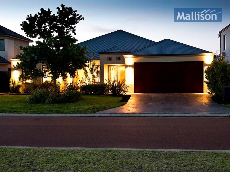 25 Dunbar Way, Canning Vale WA 6155