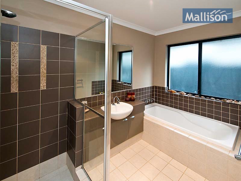 25 Dunbar Way, Canning Vale WA 6155