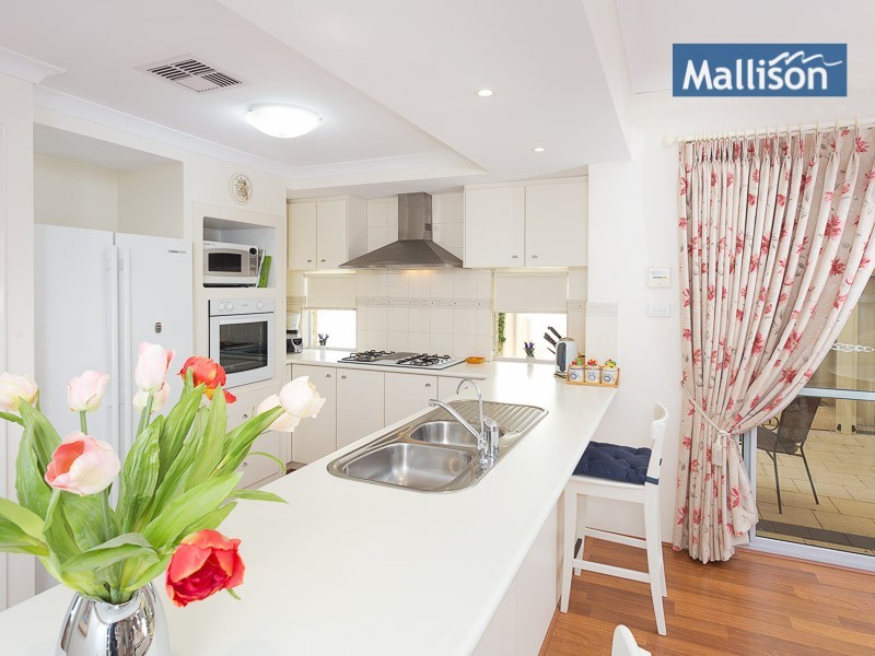 36 Dorchester Turn, Canning Vale WA 6155