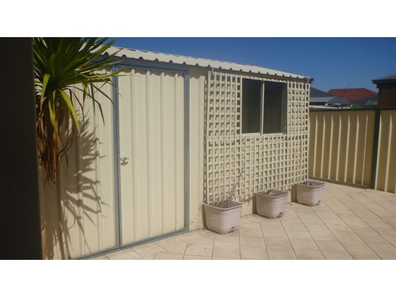 20 Reeves Entrance, Success WA 6164